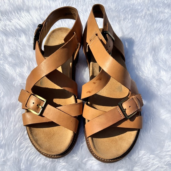 Clarks Corsio Bambi Sandals - Picture 2 of 12